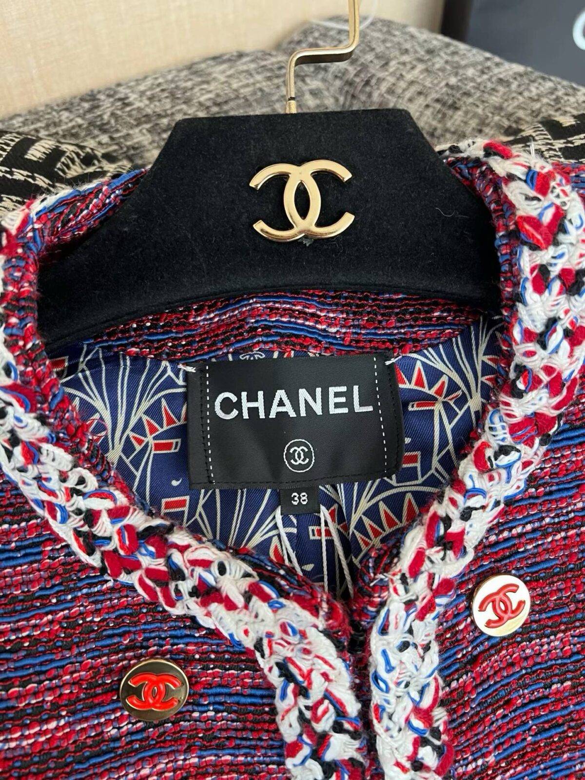 CHAENL Outerwear - Image 4