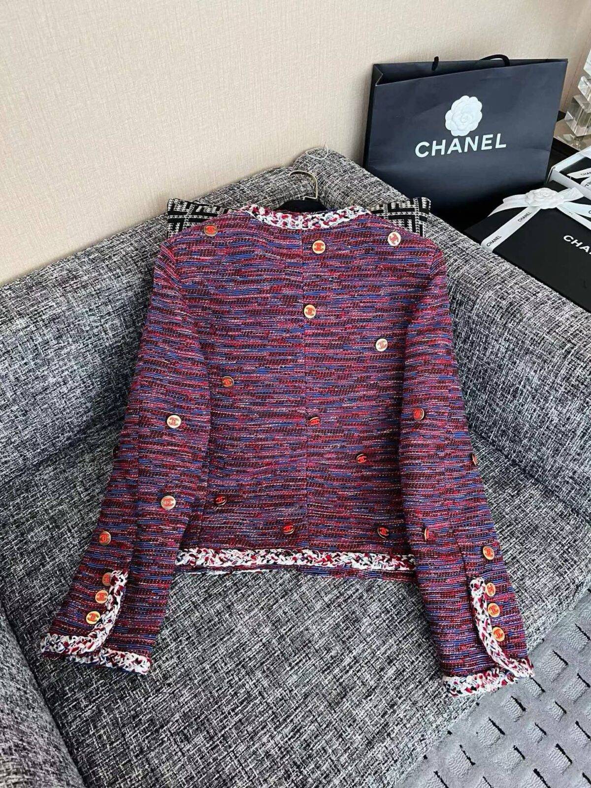 CHAENL Outerwear - Image 9
