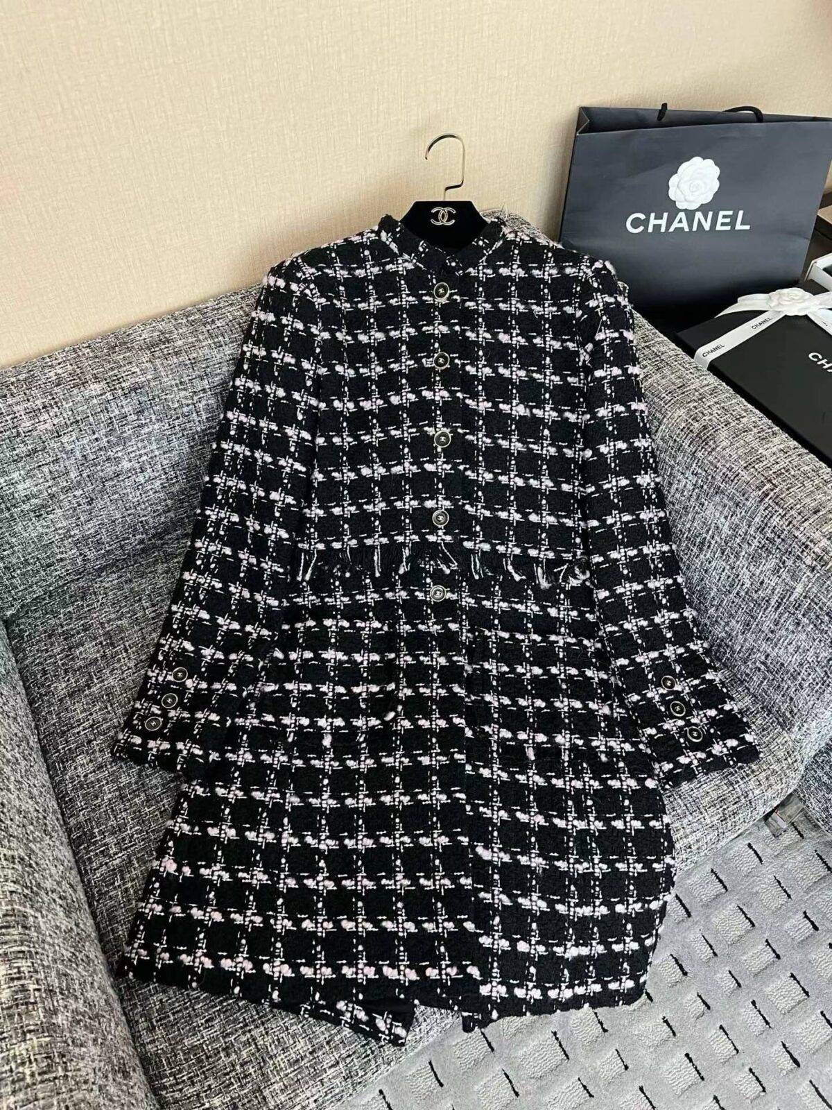 CHANEL  Long Coat - Image 2