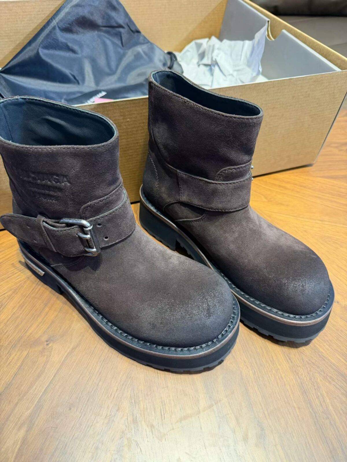 BALENCIAGA FW 26 VENOM BOOTS BY - Image 2