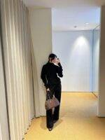 THE ROW ALGER SHOULDER BAG - Image 23