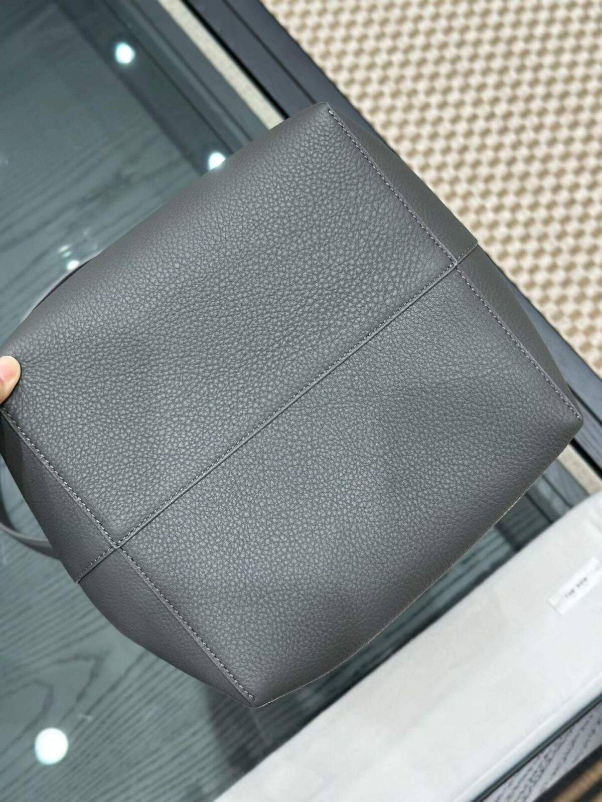 THE ROW  N/S Park Leather tote bag - Image 4