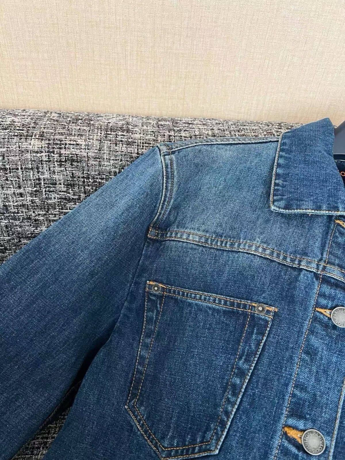 LOUIS VUITTON Denim Jacket - Image 4