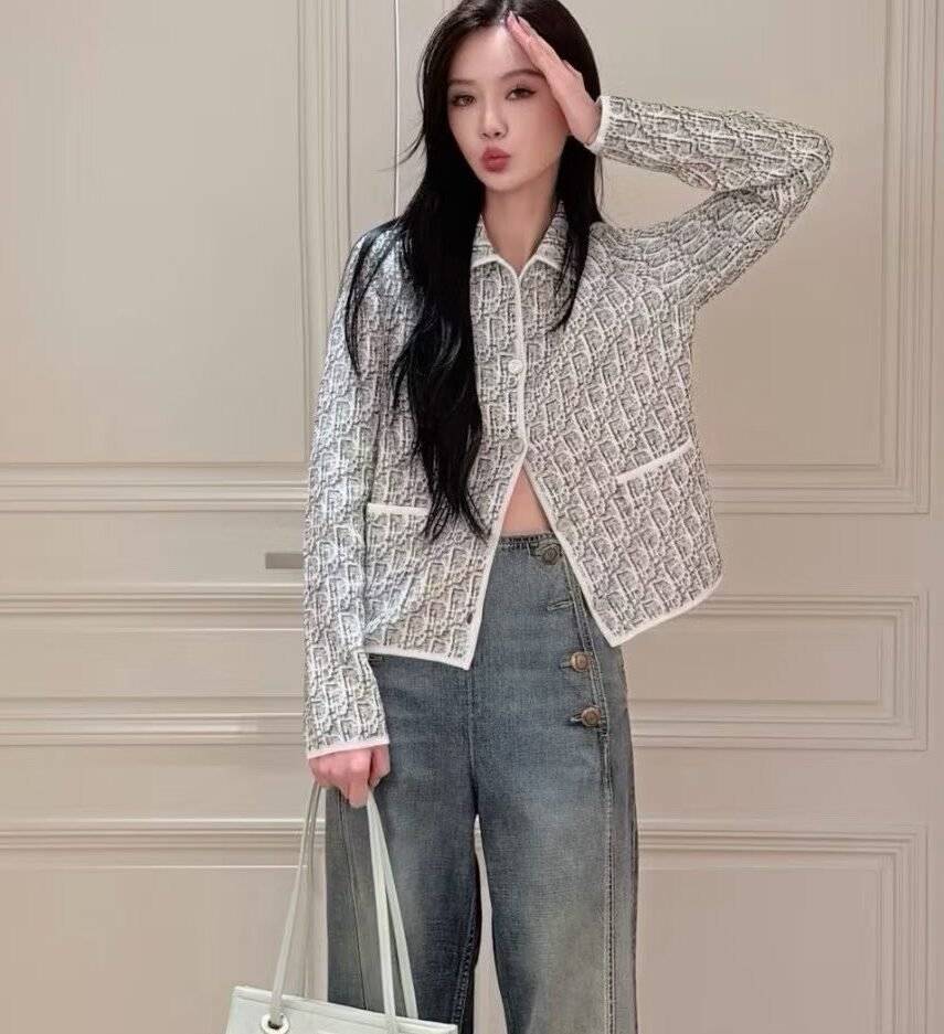 微信图片_20261010121941_2911_24-e1791692058900.jpg DIOR knitted coat - Image 1