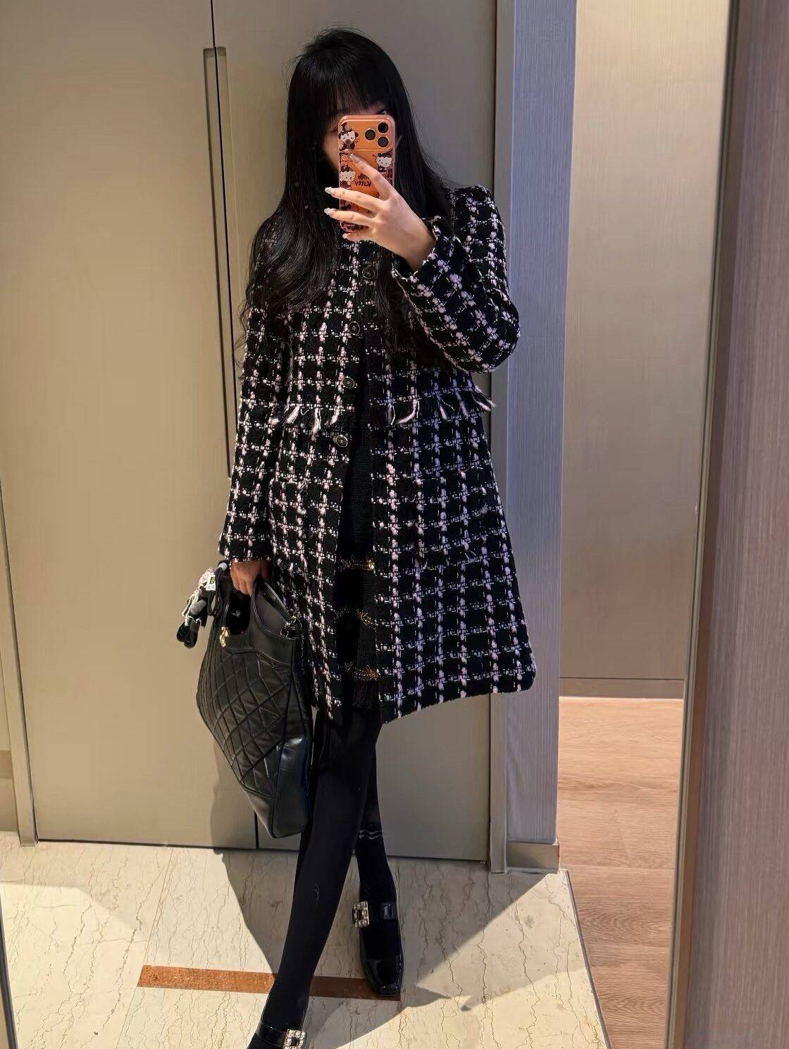 微信图片_20261013120611_3203_24 CHANEL Long Coat - Image 1
