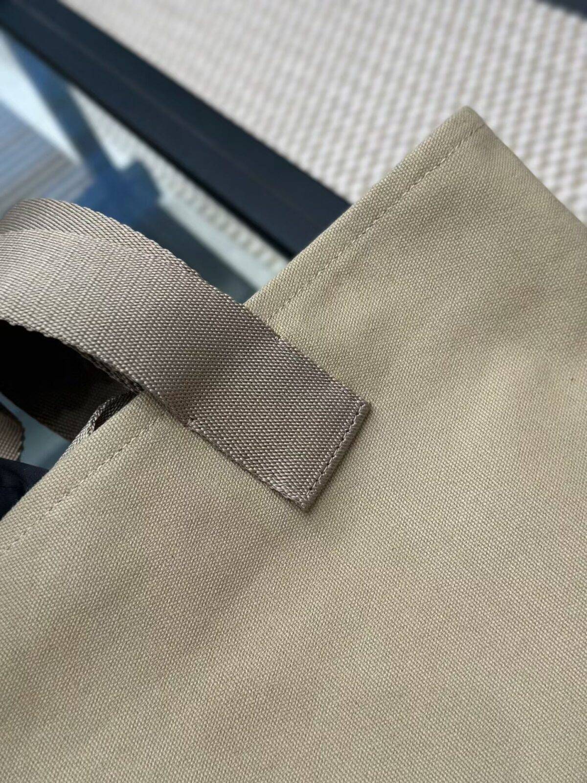 THE ROW  MEDIUM BRIAN TOTE BAG - Image 5