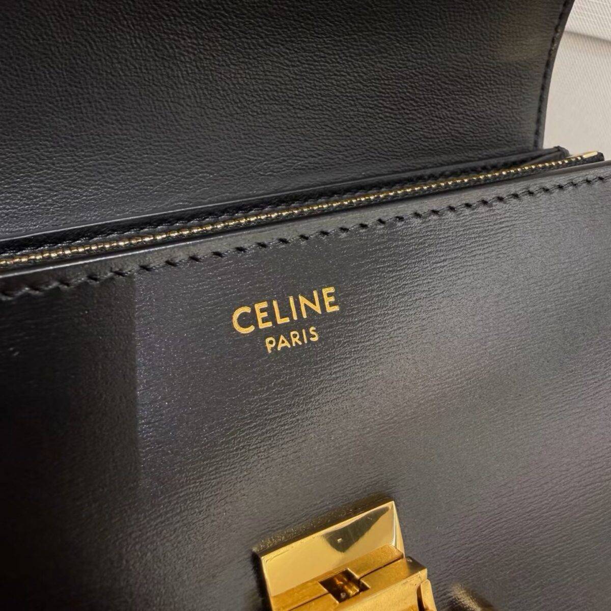 CELINE  small chain triomphe IN SHINY CALFSKIN - Image 6