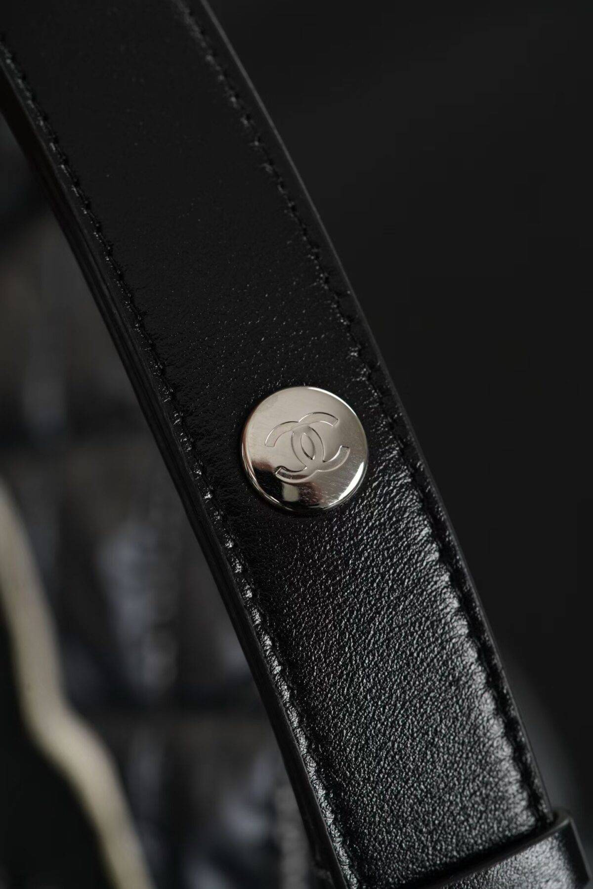 CHANEL 26N Hobo - Image 8