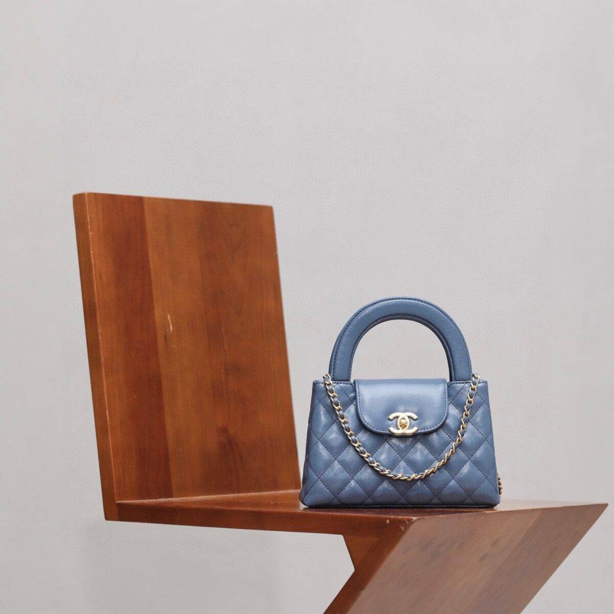 CHANEL 23K Clutch With Chain(Small) - Image 5